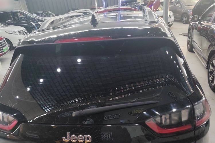 Used Jeep Cherokee 2019 2.0T Four-Wheel Drive Exploration Edition + Autonomous Driving Smart Package China V Exterior 5