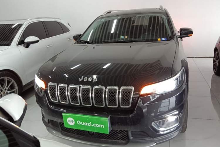 Used Jeep Cherokee 2019 2.0T Four-Wheel Drive Explorer Edition China V Front