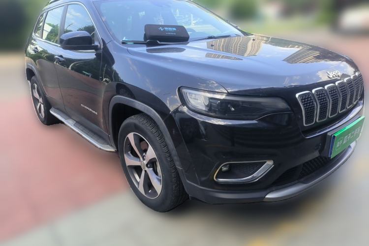 Used Jeep Cherokee 2019 2.0T Four-Wheel Drive Explorer Edition + Autonomous Driving Smart Package China VI Front Right 45 Deg