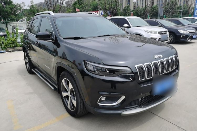 Used Jeep Cherokee 2019 2.0T 2WD Enjoyment Edition China V Front Right 45 Deg
