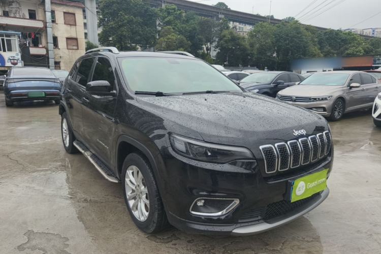 Used Jeep Cherokee 2019 2.0T Two-Wheel Drive Smart Enjoyment Version China V Front Right 45 Deg