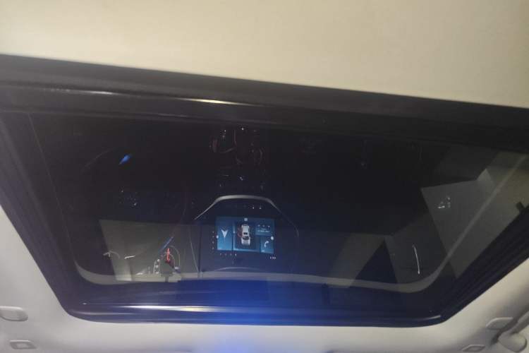 Used Jeep Cherokee 2019 2.0T Four-Wheel Drive Explorer Edition China V Headliner