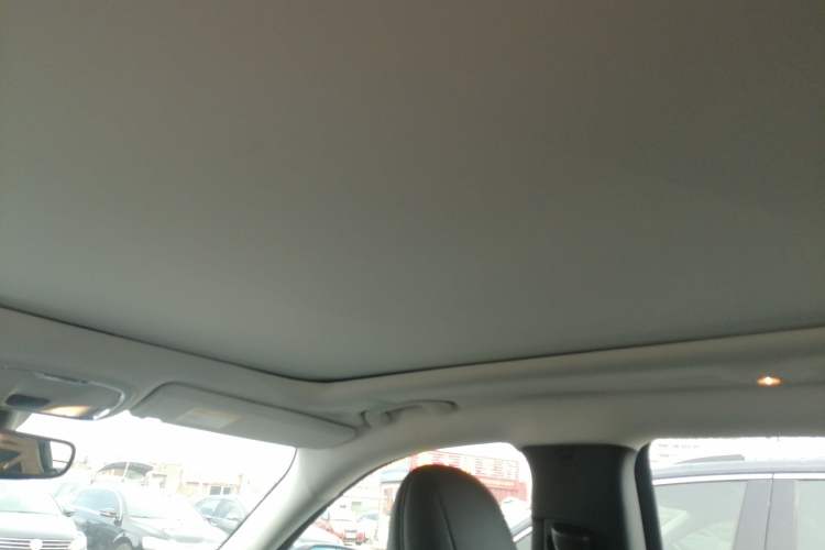 Used Jeep Cherokee 2019 2.0T Four-Wheel Drive Exclusive Edition China V Headliner