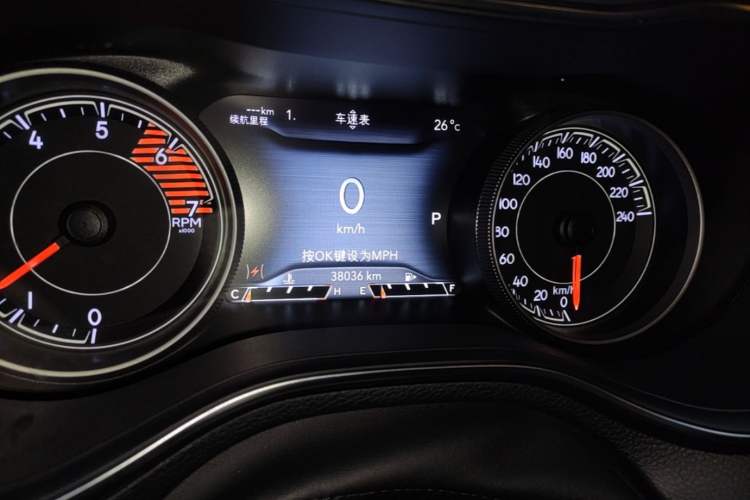 Used Jeep Cherokee 2019 2.0T Two-Wheel Drive Smart Enjoyment Version China VI Instrument Cluster