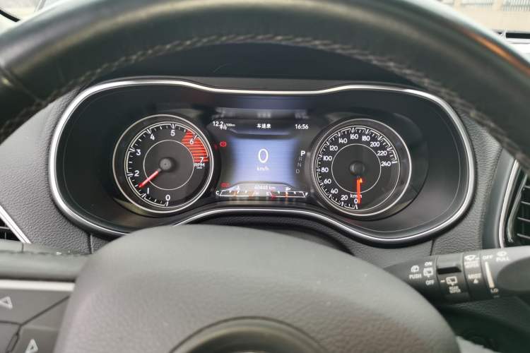 Used Jeep Cherokee 2019 2.0T Two-Wheel Drive Smart Enjoyment Version China V Instrument Cluster