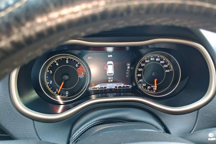 Used Jeep Cherokee 2019 2.0L 2WD Premium Edition China VI Instrument Cluster