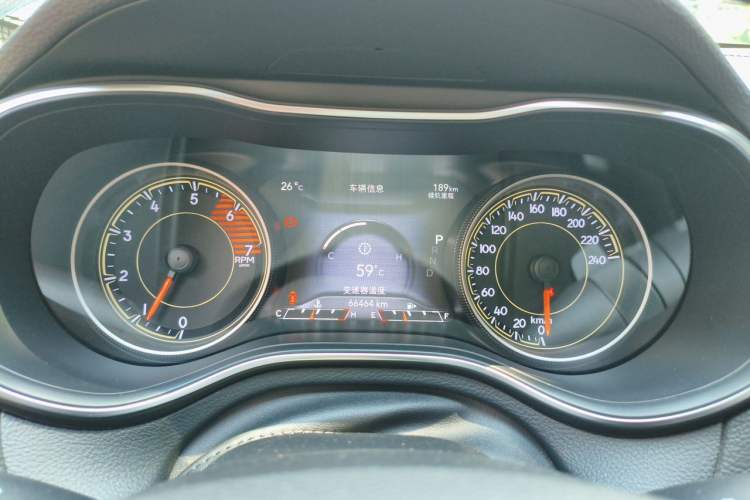 Used Jeep Cherokee 2019 2.0T Four-Wheel Drive Explorer Edition China VI Emission Standard Instrument Cluster