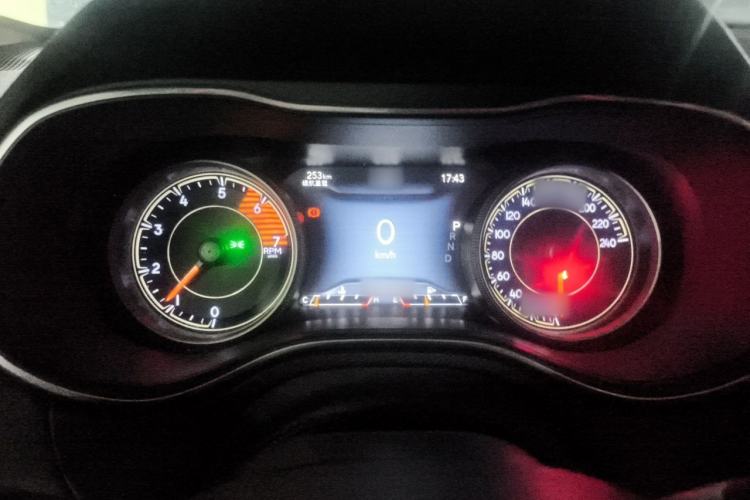 Used Jeep Cherokee 2019 2.0T Two-Wheel Drive Smart Enjoyment Version China V Instrument Cluster