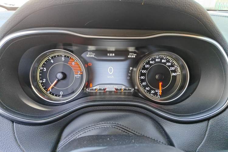 Used Jeep Cherokee 2019 2.0T Two-Wheel Drive Smart Enjoyment Version China VI Instrument Cluster
