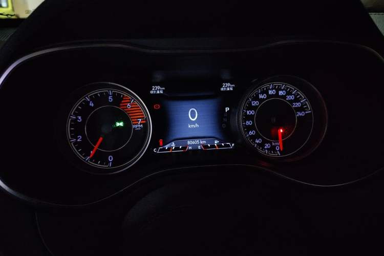 Used Jeep Cherokee 2019 2.0T Two-Wheel Drive Smart Enjoyment Version China VI Instrument Cluster