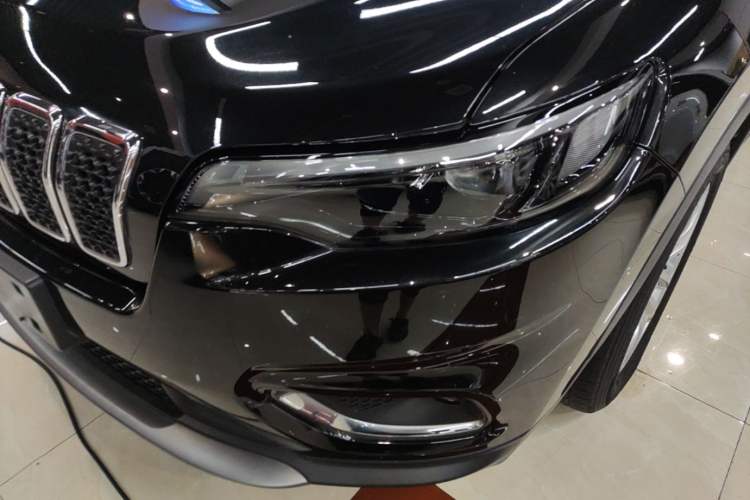 Used Jeep Cherokee 2019 2.0T Two-Wheel Drive Smart Enjoyment Version China VI Left Front Headlight