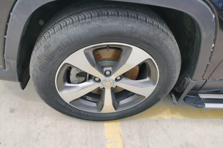 Used Jeep Cherokee 2019 2.0T 2WD Enjoyment Edition China V Left Front Wheel Hub