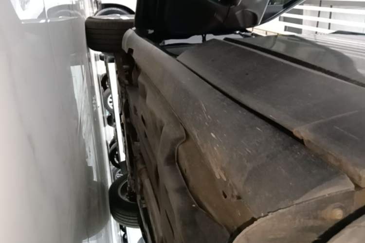 Used Jeep Cherokee 2019 2.0T Four-Wheel Drive Explorer Edition China V Left Side Sill