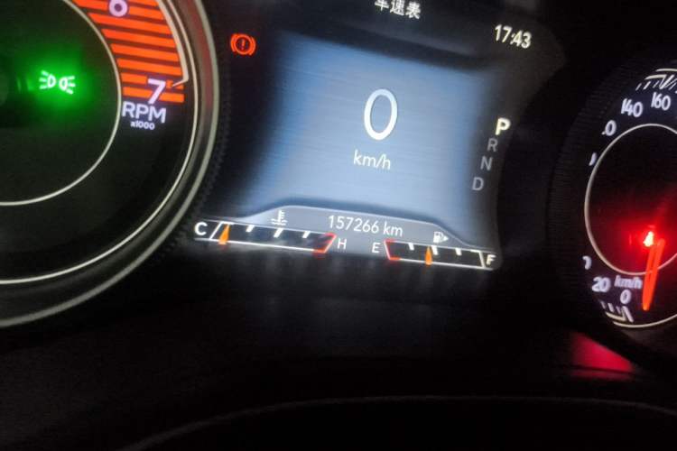 Used Jeep Cherokee 2019 2.0T Two-Wheel Drive Smart Enjoyment Version China V Odometer Close Up