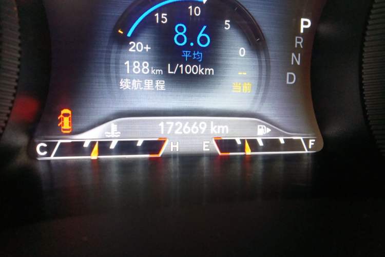 Used Jeep Cherokee 2019 2.0T Four-Wheel Drive Explorer Edition China V Odometer Close Up