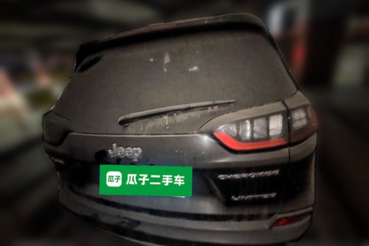 Used Jeep Cherokee 2019 2.0T Two-Wheel Drive Smart Enjoyment Version China VI Rear