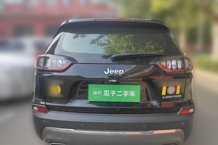 Used Jeep Cherokee 2019 2.0T Four-Wheel Drive Explorer Edition + Autonomous Driving Smart Package China VI Rear