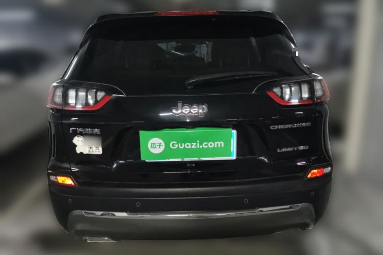 Used Jeep Cherokee 2019 2.0T Two-Wheel Drive Smart Enjoyment Version China VI Rear