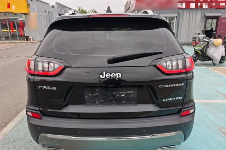 Used Jeep Cherokee 2019 2.0T Two-Wheel Drive Smart Enjoyment Version China V Rear