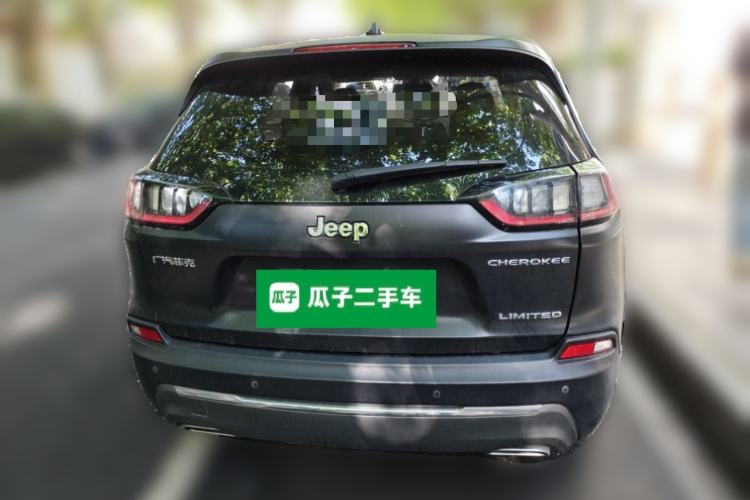 Used Jeep Cherokee 2019 2.0T Two-Wheel Drive Smart Enjoyment Version China VI Rear