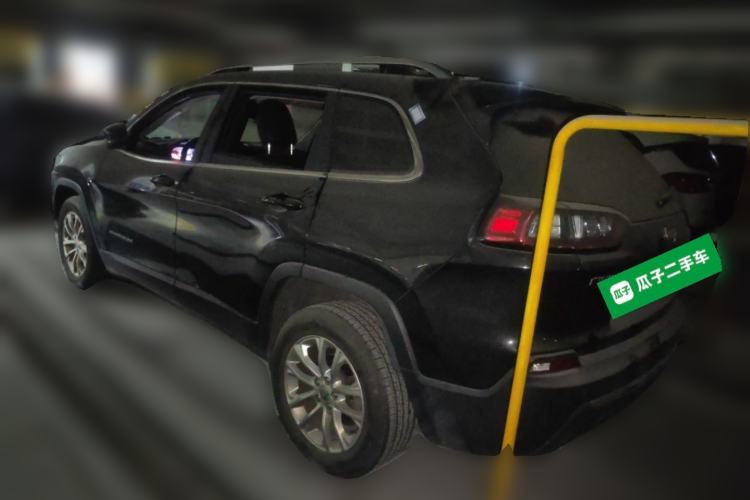 Used Jeep Cherokee 2019 2.0T Two-Wheel Drive Smart Enjoyment Version China VI Rear Left 45 Deg