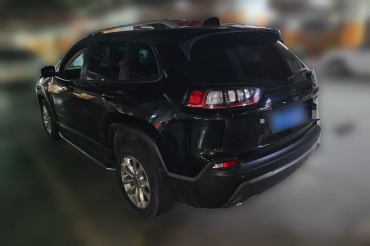 Used Jeep Cherokee 2019 2.0T Two-Wheel Drive Smart Enjoyment Version China VI Rear Left 45 Deg