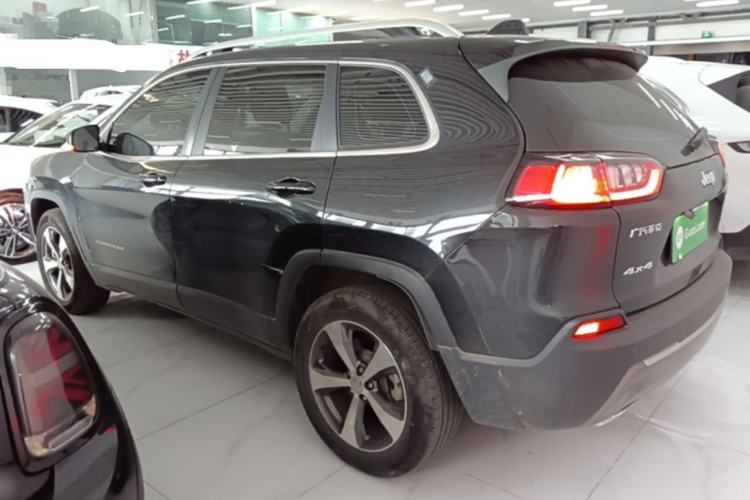 Used Jeep Cherokee 2019 2.0T Four-Wheel Drive Explorer Edition China V Rear Left 45 Deg