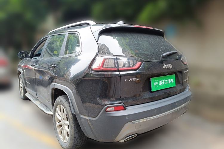 Used Jeep Cherokee 2019 2.0T Two-Wheel Drive Smart Enjoyment Version China VI Rear Left 45 Deg
