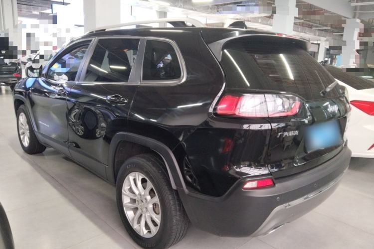 Used Jeep Cherokee 2019 2.0T Two-Wheel Drive Smart Enjoyment Version China VI Rear Left 45 Deg