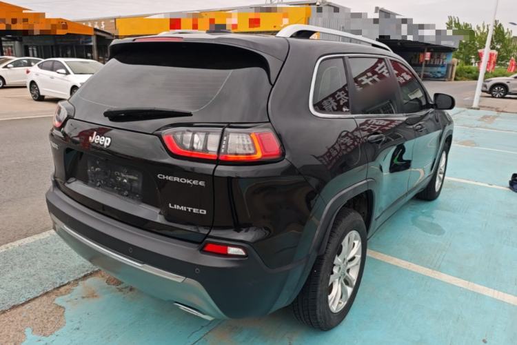 Used Jeep Cherokee 2019 2.0T Two-Wheel Drive Smart Enjoyment Version China V Rear Right 45 Deg