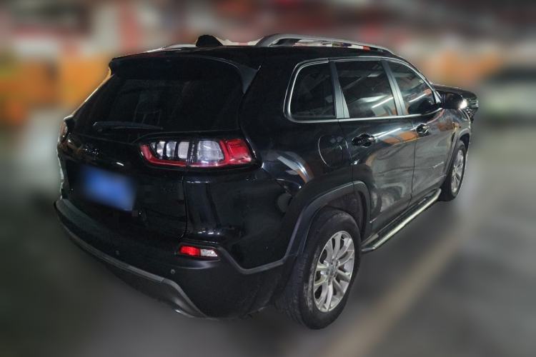 Used Jeep Cherokee 2019 2.0T Two-Wheel Drive Smart Enjoyment Version China VI Rear Right 45 Deg