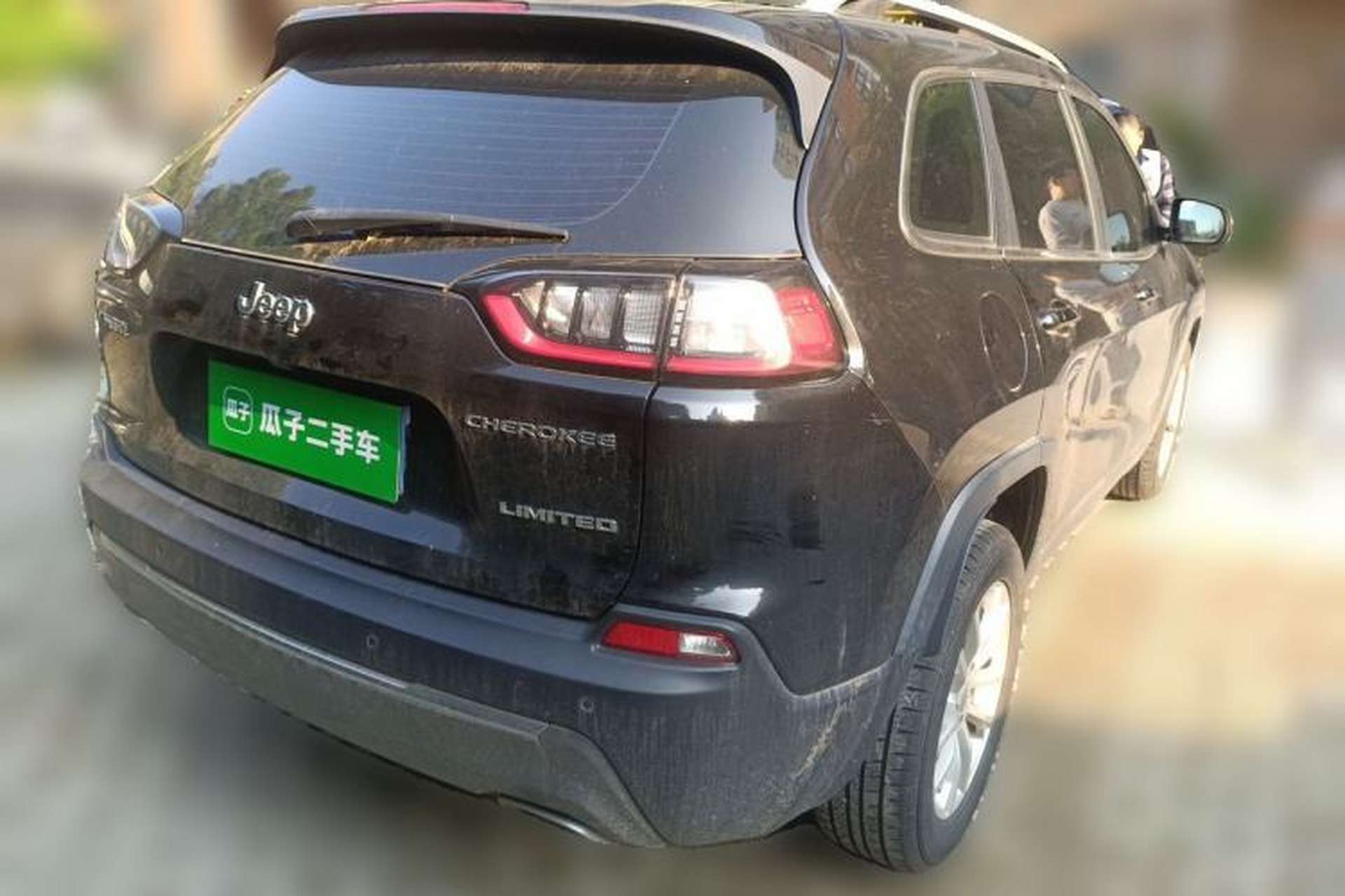Used Jeep Cherokee 2019 2.0T Two-Wheel Drive Smart Enjoyment Version China VI Rear Right 45 Deg