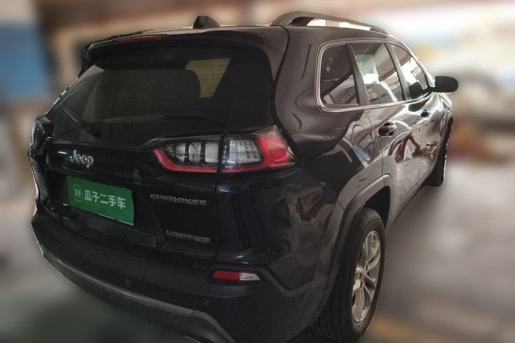 Used Jeep Cherokee 2019 2.0T Two-Wheel Drive Smart Enjoyment Version China V Rear Right 45 Deg