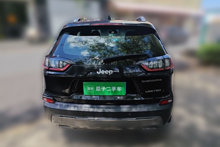 Used Jeep Cherokee 2019 2.0T Two-Wheel Drive Smart Enjoyment Version China VI Rear