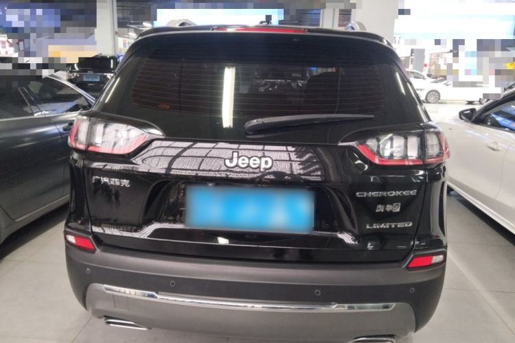Used Jeep Cherokee 2019 2.0T Two-Wheel Drive Smart Enjoyment Version China VI Rear
