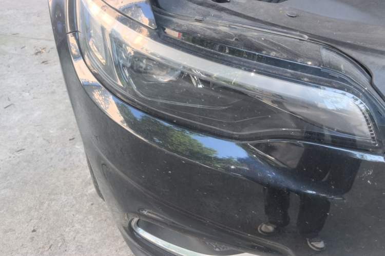 Used Jeep Cherokee 2019 2.0T Two-Wheel Drive Smart Enjoyment Version China VI Right Front Headlight