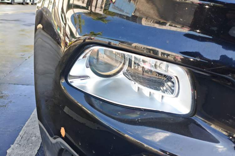 Used Jeep Cherokee 2019 2.0L 2WD Premium Edition China VI Right Front Headlight