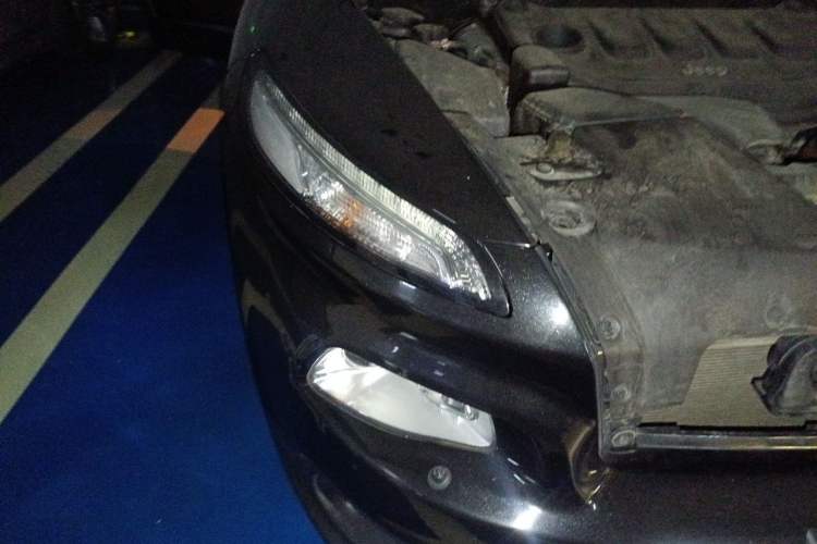 Used Jeep Cherokee 2019 2.0L Two-Wheel Drive Standard Edition China V Right Front Headlight