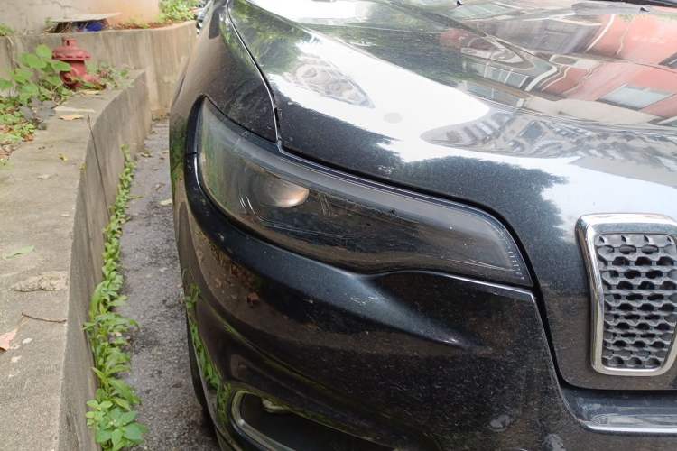 Used Jeep Cherokee 2019 2.0T Two-Wheel Drive Smart Enjoyment Version China VI Right Front Headlight