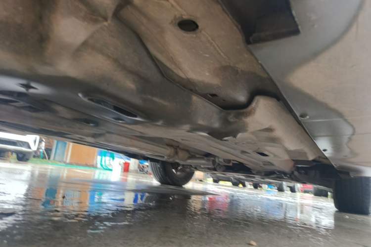 Used Jeep Cherokee 2019 2.0T Two-Wheel Drive Smart Enjoyment Version China V Right Side Sill