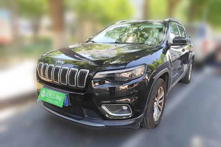 Used Jeep Cherokee 2019 2.0T Two-Wheel Drive Smart Enjoyment Version China VI Guazi used car, China used car export, Used car for sale, Used Jeep cars, Cheapest cars for sale