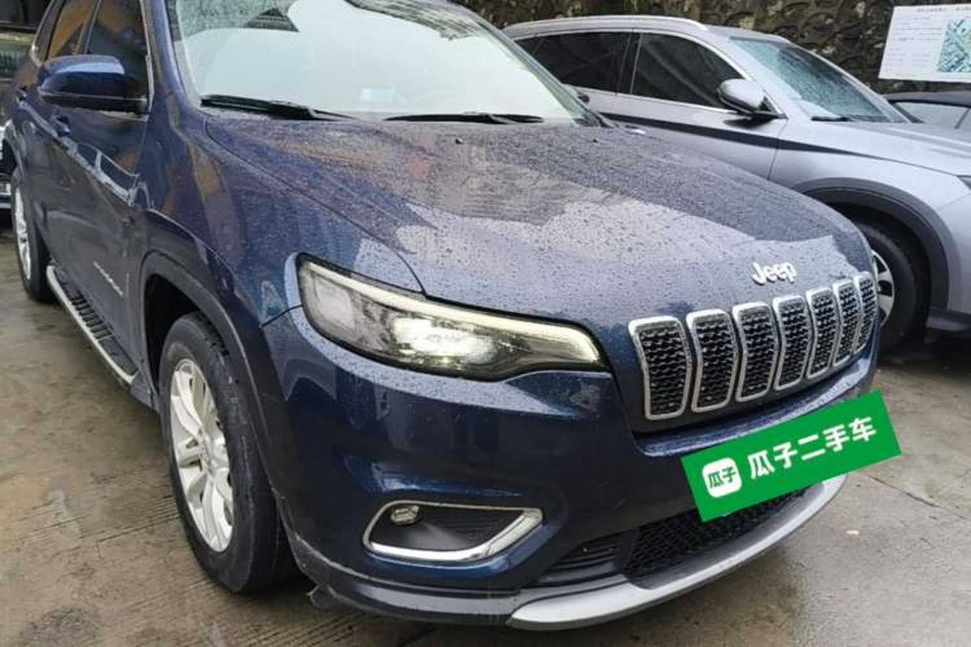 Used Jeep Cherokee 2019 2.0T Two-Wheel Drive Smart Enjoyment Version China VI Front Right 45 Deg