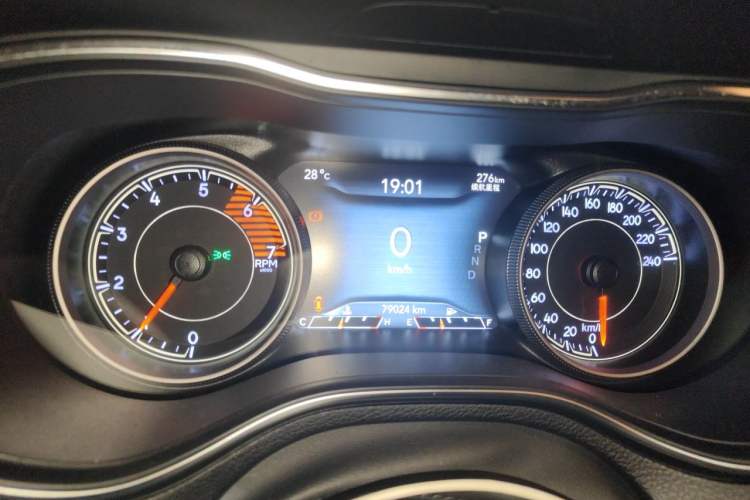 Used Jeep Cherokee 2019 2.0L 2WD Premium Edition China VI Instrument Cluster