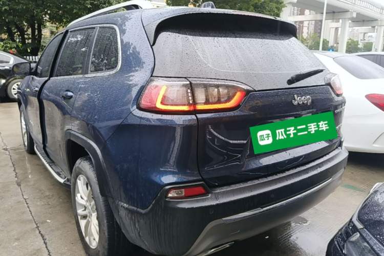 Used Jeep Cherokee 2019 2.0T Two-Wheel Drive Smart Enjoyment Version China VI Rear Left 45 Deg