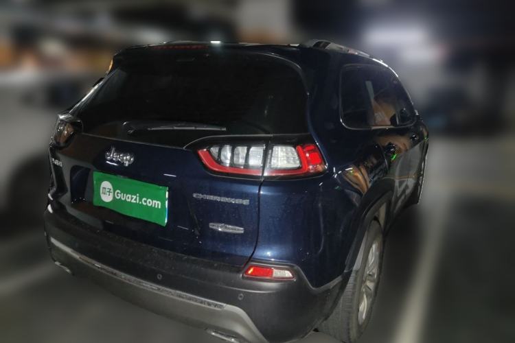 Used Jeep Cherokee 2019 2.0L 2WD Premium Edition China VI Rear Right 45 Deg