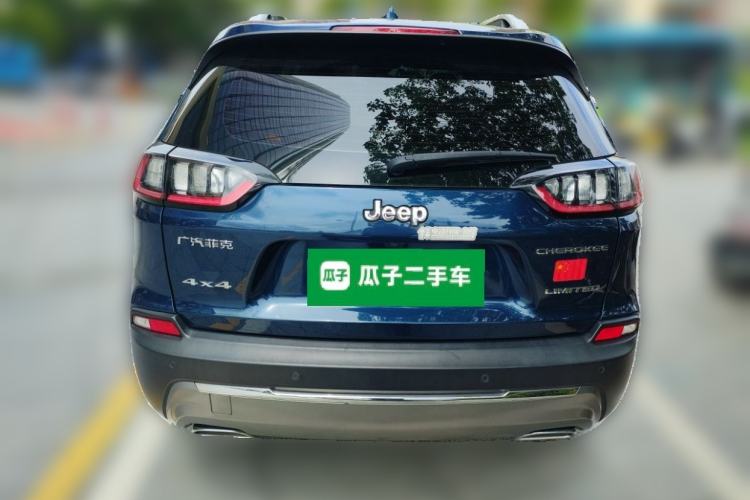 Used Jeep Cherokee 2019 2.0T Four-Wheel Drive Explorer Edition + Autonomous Driving Smart Package China VI Rear