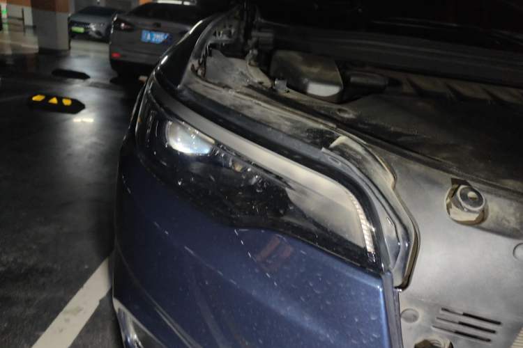 Used Jeep Cherokee 2019 2.0L 2WD Premium Edition China VI Right Front Headlight