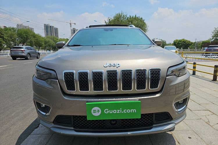 Used Jeep Cherokee 2019 2.0T Four-Wheel Drive All-Round Version China VI Exterior 1