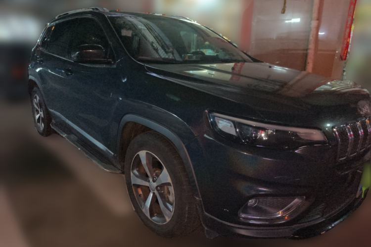 Used Jeep Cherokee 2019 2.0T 2WD Enjoyment Edition China V Front Right 45 Deg