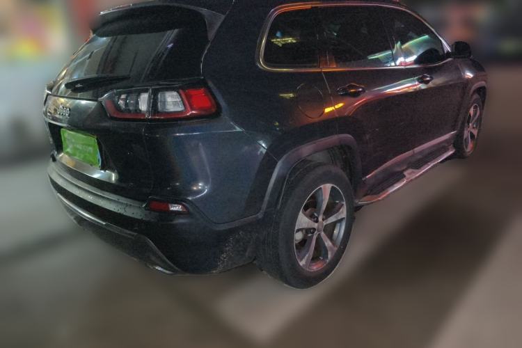Used Jeep Cherokee 2019 2.0T 2WD Enjoyment Edition China V Rear Right 45 Deg
